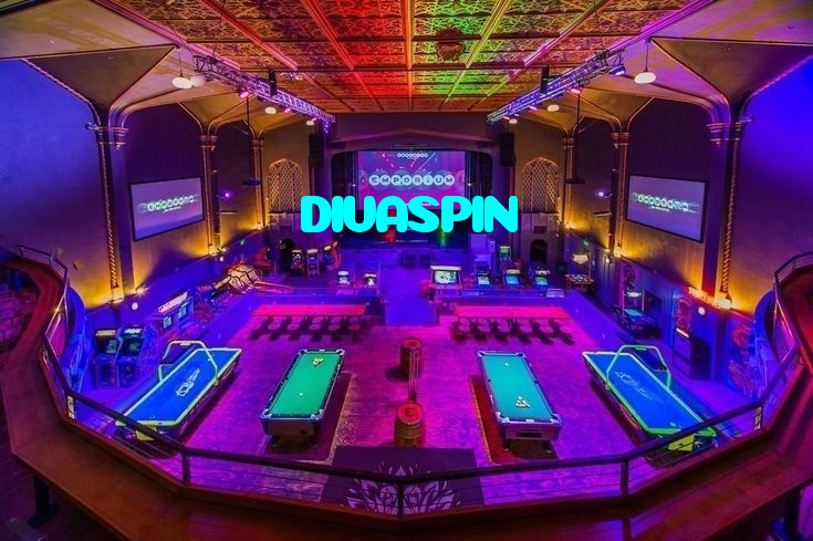 DIVASPIN casino presented on mobile device in Pakistan with slots and live games